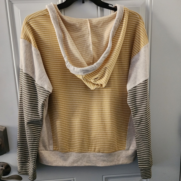 Hem & Thread Colorblock Striped Hoodie - Size Medium - Picture 7 of 12